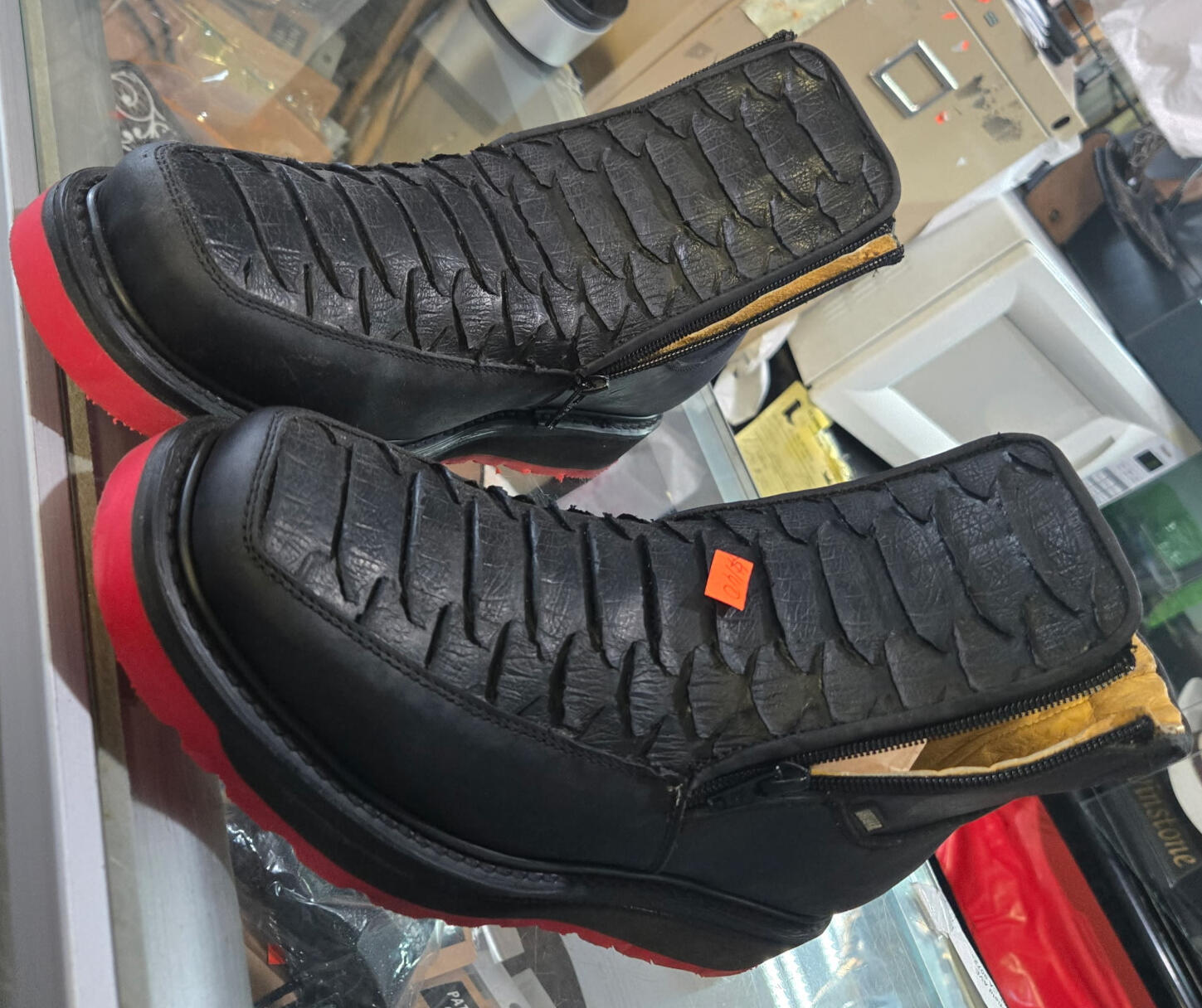 Kid&#39;s Leather Scaled